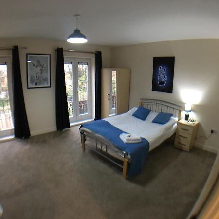 Very Large House, 6 Beds, 4 Bedrooms, 3 Bathrooms, 5 Smart Tv'S & Van Parking บอสตัน ภายนอก รูปภาพ