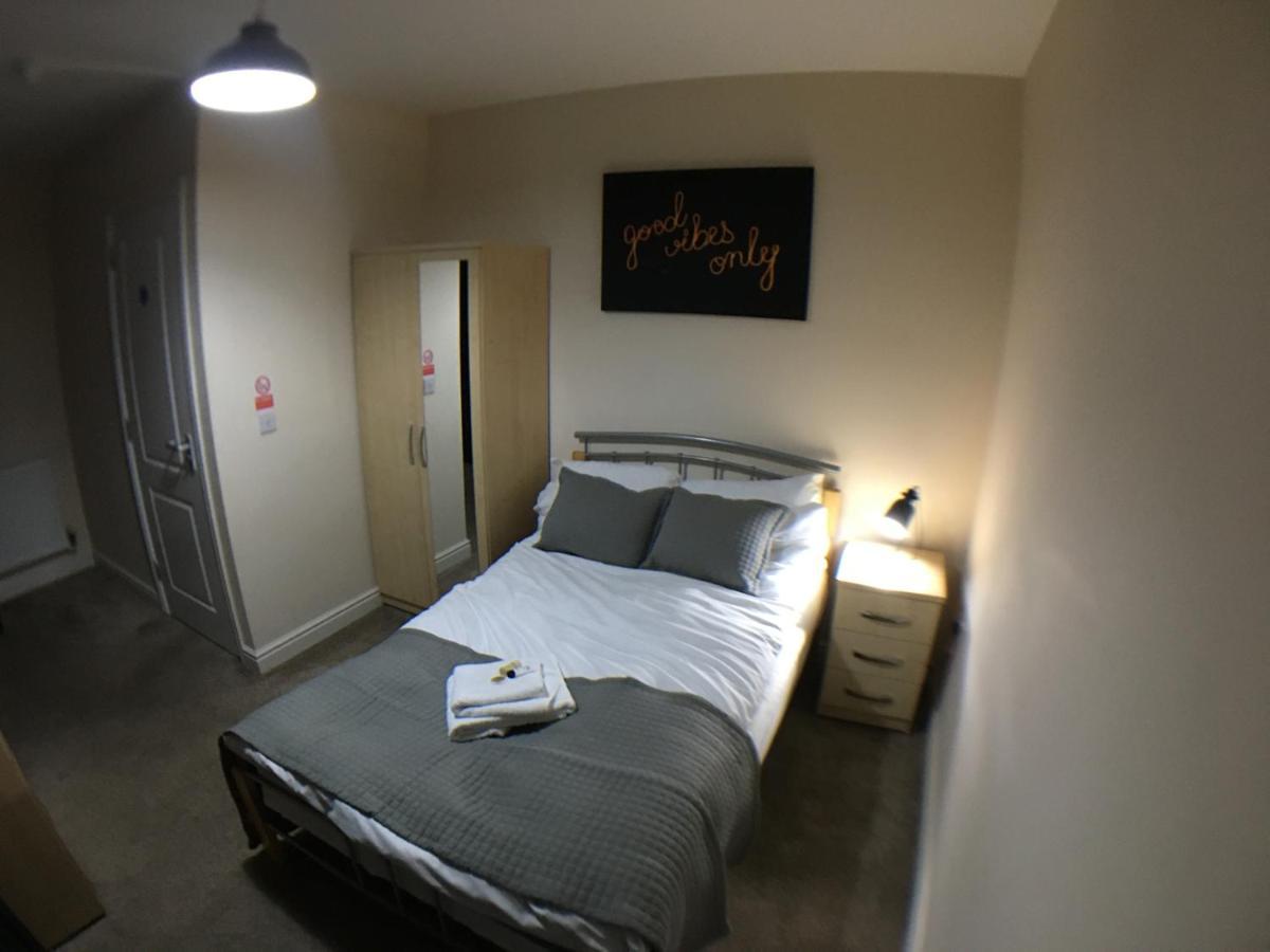 Very Large House, 6 Beds, 4 Bedrooms, 3 Bathrooms, 5 Smart Tv'S & Van Parking บอสตัน ภายนอก รูปภาพ